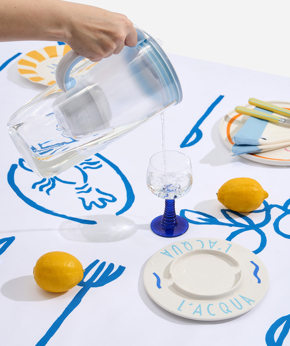 Glass 2.5L Water Filter Jug with BONUS In The Roundhouse limited edition coaster